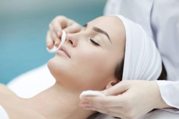 Soin du visage personnalisé en cabine chez Sun Modelage, institut de beauté à Wormhout, avec les gammes HL Skin et Cire & Joli